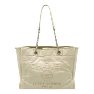 Chanel Pre-owned Tote Bags, female, White, Size: ONE SIZE Pre-owned Leather chanel-bags