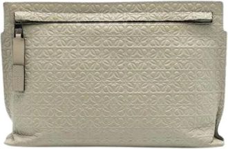 Loewe Pre-owned Clutches, female, Beige, Size: ONE SIZE Pre-owned Leather Clutch