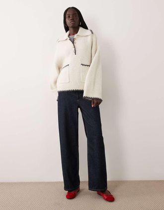 Pieces maglione lavorato a maglia oversize con punto a festone e colletto oversize color crema-Neutro