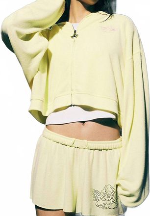 Boys Lie Boys Will Be Boys Who Lie Kimmy Short In Yellow