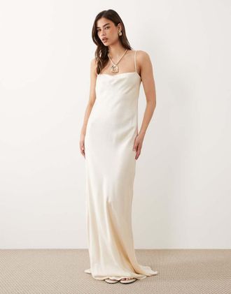 Mango Capsule - Vestito lungo color crema con spalline sottili e scollo squadrato-Neutro