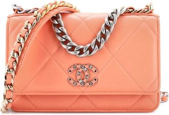 Chanel 19 Wallet on Chain Quilted Lambskin crossbody bag - Arancione