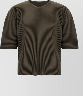 Homme Pliss&eacute; Issey Miyake pleated v-neck short-sleeve t-shirt