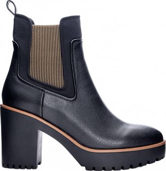 Chinese Laundry Womens Good Day Chelsea Rubber Lug Sole Boots In Black/olive