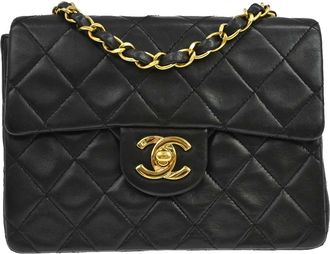 Chanel Vintage Square Classic Single Flap Quilted Lambskin Black Leather Handbag (Pre-Owned)