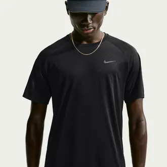 Nike Mens Stride Dri-FIT Winterized Short-Sleeve Running Top in Black | IX5938-010