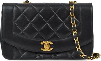 Chanel 1997 small Diana shoulder bag - women - Lambskin - One Size - Black