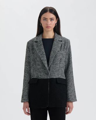 NVLT Womens Oversized Asymmetric Pannel Blazer