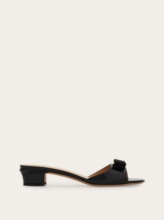 Ferragamo Women Vara bow slide Black Size 10.5
