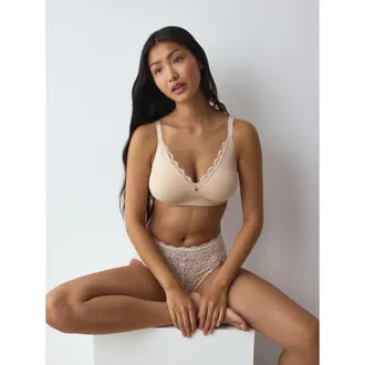 Triumph Amourette Wireless Minimizer Bra in Skin at Nordstrom, Size 38Dd