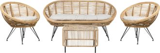 Beliani Conjunto Sala De Estar 4 Plazas Con Mesa De Centro Rat&aacute;n Sof&aacute; Sill&oacute;n Boho Beige Claro Coj&iacute;n Tela Algod&oacute;n Resistencia Media Interior Natural Maratea/ce