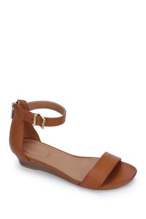 Kenneth Cole Reaction Great Viber Ankle Strap Sandal in Tan at Nordstrom Rack, Size 5.5