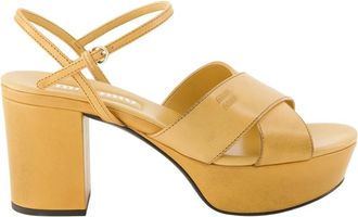Miu Miu Sandalias de Tac&oacute;n Alto - Shoes - Mujer - Beige - 36 1/2 EU