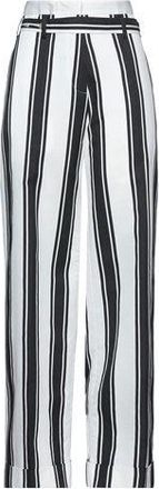 Ivan Grundahl BOTTOMWEAR - Trousers sur YOOX.COM