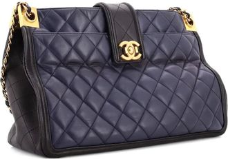 Chanel Borsa a tracolla Elegant CC grande in pelle di agnello trapuntata - Nero