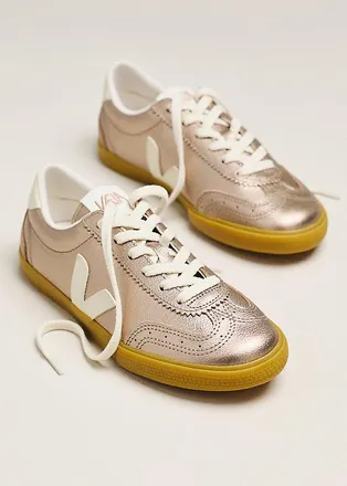 Veja Volley O. T. Sneakers