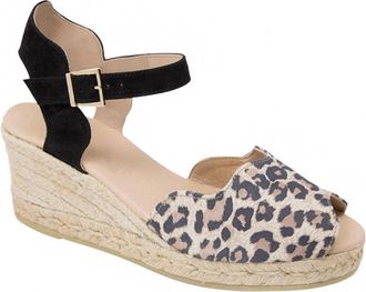 Eric Michael Womens Lupa Scallop Sandal In Leopard