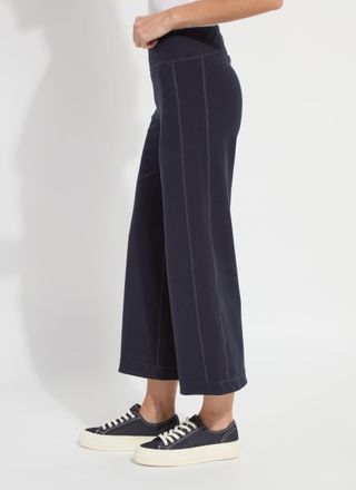 Lyss&eacute; Jovie Reversible Wide Leg Crop Jogger Curvy (26 Inseam)