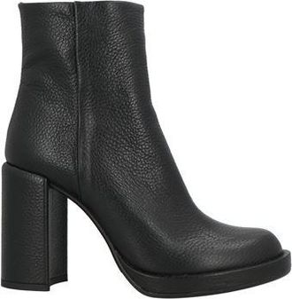 Noa. A CALZATURE - Stivaletti su YOOX.COM