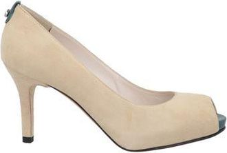 Stuart Weitzman Pumps