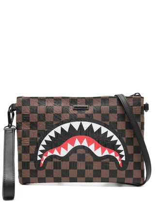 Sprayground chessboard shark clutch - men - PVC/Polyester - One Size - Brown