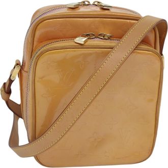 Louis Vuitton Wooster Beige Patent Leather Shoulder Bag (Pre-Owned)