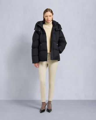 Moose Knuckles Womens Puffer Akai 3q Jacket