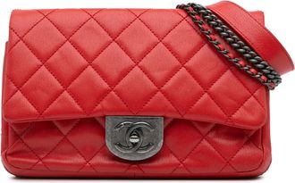 Chanel Pre-owned Womens Red Quilted Lambskin Messenger Leather - One Size
