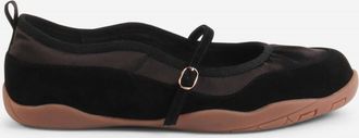 Intentionally blank Womens Pulse Suede Flats In Black