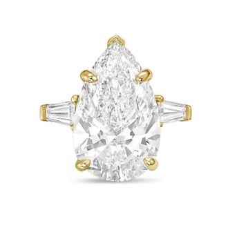 Diana M. Jewels 14kt yellow gold 2ct lab grown pear diamond ring with baguettes on the sides