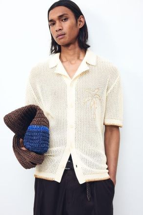 H&M Relaxed Fit Hole-knit Resort Shirt in Cream/palm Tree at Nordstrom, Size Xx-Large