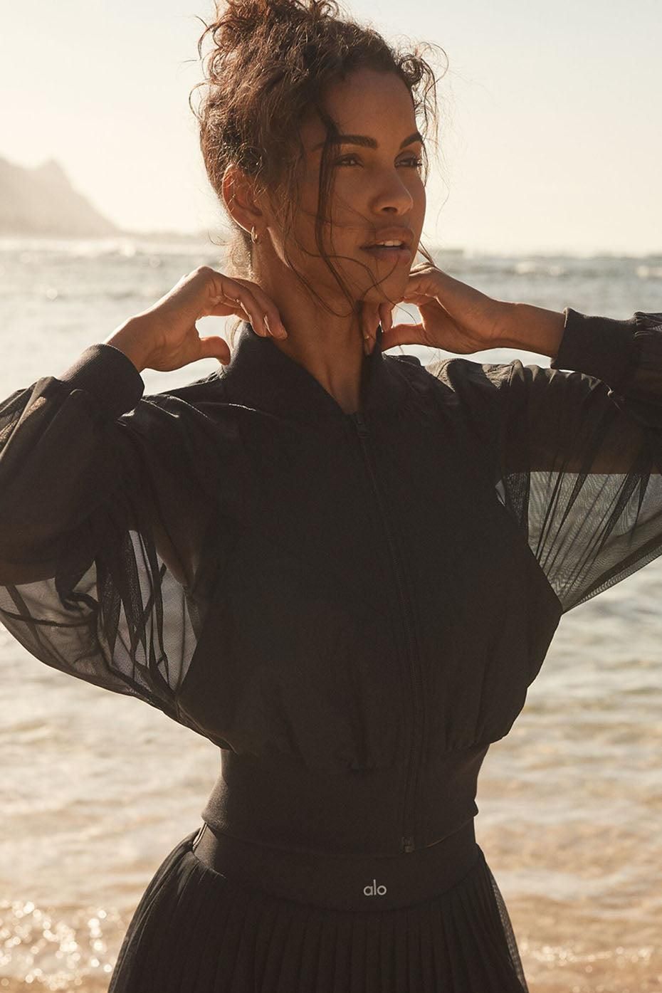Alo Yoga T-Shirts − Sale: up to −21% | Stylight