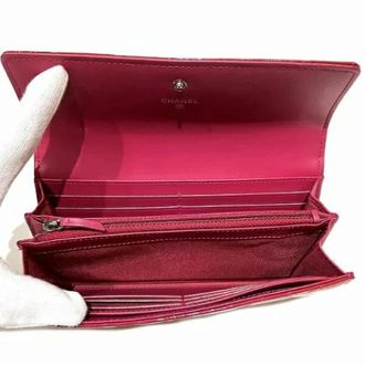 Chanel Pre-owned Wallets, female, Red, Size: ONE SIZE Pre-owned Leather Wallet