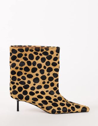Topshop Kai stivaletti con tacco molto largo in pelo effetto leopardato su pelle vera-Multicolore