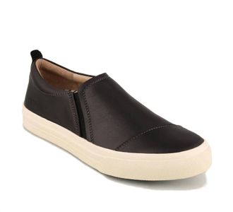 Taos Womens Twin Gore Lux Slip-On Shoes - Medium Width In Black