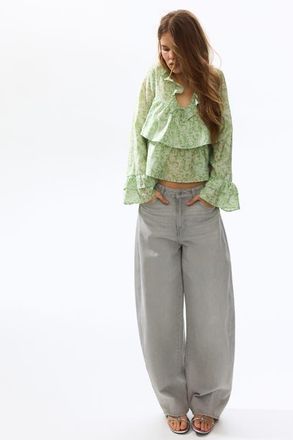 H&M Ruffle-trimmed blouse in Light Green/floral at Nordstrom, Size Xx-Large