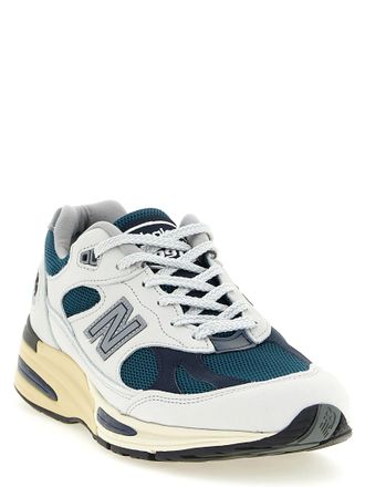 New Balance Sneaker - White