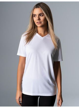 Trigema T-Shirt TRIGEMA TRIGEMA V-Shirt COOLMAX, Damen, Gr. 4XL, weiss (wei&szlig;), 100% Polyester (recycelt), Shirts T-Shirt