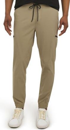 DKNY Marius Cargo Joggers in Cafe at Nordstrom Rack, Size X-Large
