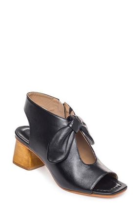 Bernardo Lizzie Sandal in Black Leather at Nordstrom, Size 7.5