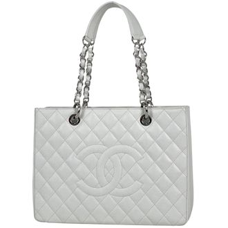 Chanel White Grained Calfskin Tote Bag (Pre-Owned)