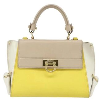 Ferragamo Pre-owned Handbag - Dames - Pre-owned - Beige - Maat: ONE Size Leer