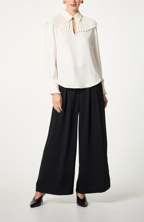 Trina Turk Windmill Pleated Top in Winter White at Nordstrom, Size X-Small