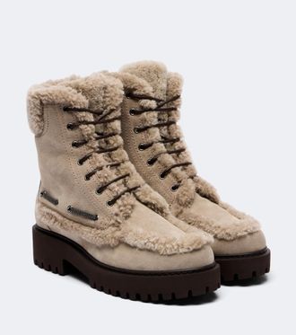 Brunello Cucinelli Botas de ante con borrego y cuentas Monili