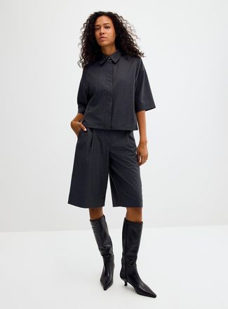 Sams&oslash;e & Sams&oslash;e Saharper pleated Bermuda Shorts Fit: Wide leg, mid rise