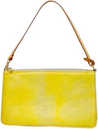Louis Vuitton Pre-owned Shoulder Bags, female, Yellow, Size: ONE SIZE Pre-owned Vintage Shoulder Bag