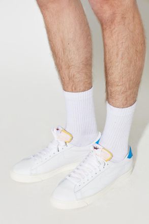 Nike Sports Shoes TENNIS CLASSIC AC, Mens, White