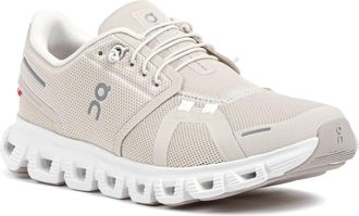 On Womens Cloud 6 Shoe In Pearl White