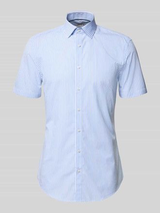 Jake*s Slim Fit Business-Hemd aus Baumwolle mit Kentkragen in Bleu, Gr&ouml;&szlig;e 37/38