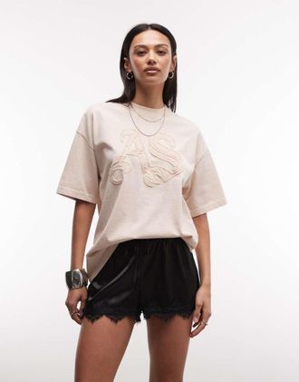 AllSaints Insignia Etta - T-shirt a maniche corte rosa slavato con logo invecchiato